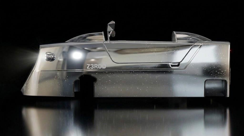ZBROD Karosserie in der Seitenansicht — Liquid Chrome